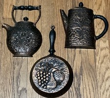 3 plastic pots hanging for sale 3 plastic pots hanging for sale Richland Center