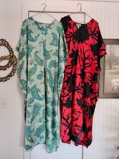 2 silky women kimonos for sale  Thermopolis