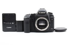 [Prawie idealny] Lustrzanka cyfrowa Canon EOS 5D Mark II 21,1 MP z ładowarką z Japonii, używany na sprzedaż  Wysyłka do Poland