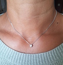Collier chaîne pendentif d'occasion  Rioz