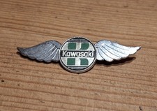  CRACHÁ DE BROCHE CROMADO ALADO DE MOTOCICLETA KAWASAKI DÉCADA DE 1970 comprar usado  Enviando para Brazil