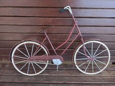 Usado, Arte de parede estilo vintage vermelha de metal para bicicleta pendurada comprar usado  Enviando para Brazil