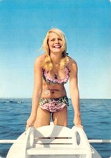Cartolina pin bikini usato  Milano