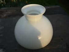 Globe opaline blanche d'occasion  Toulouse-