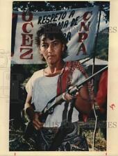 Press Photo mulher com rifle, Chiapas - saa19084 comprar usado  Enviando para Brazil