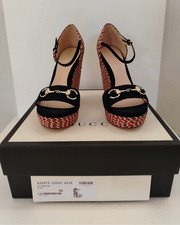 Sandali gucci blu usato  Latina