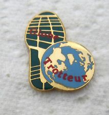 Pin globe trotteur d'occasion  Menucourt