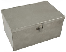 Cassetta attrezzi lamiera usato Cassetta attrezzi lamiera usato  Castelfranco Emilia