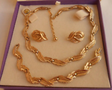 Trifari set 3pezzi usato  Cagliari