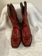 Women corral red for sale  Warrenton