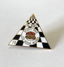 Broche de lapela esmaltado vintage perfeito 400 Desert Race Las Vegas 1975 pirâmide quadriculada comprar usado Broche de lapela esmaltado vintage perfeito 400 Desert Race Las Vegas 1975 pirâmide quadriculada comprar usado  Enviando para Brazil