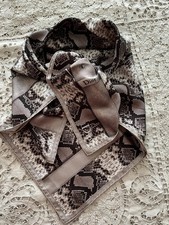 Grand carré foulard d'occasion Grand carré foulard d'occasion  Angers-