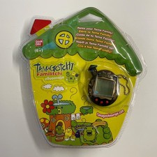 Tamagotchi connection family usato  Spedire a Italy