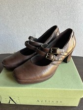 Clarks artisan heels for sale  Missouri City