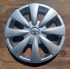 Calota Toyota Corolla 2009-2013, peça de roda 15" #42621 02060 61147 repintada 02 comprar usado Calota Toyota Corolla 2009-2013, peça de roda 15" #42621 02060 61147 repintada 02 comprar usado  Enviando para Brazil