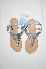 Women sandals thong for sale  New Bedford