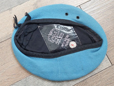 Béret militaire bleu d'occasion  Cossé-le-Vivien