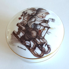 Vintage hummel porcelain for sale  Yarmouth