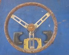 Usado, Volante de grão de madeira 14" com raios cromados inclui moldura e suporte.  comprar usado Usado, Volante de grão de madeira 14" com raios cromados inclui moldura e suporte.  comprar usado  Enviando para Brazil