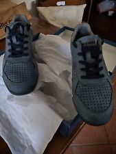 Scarpe sneakers uomo usato  Visone