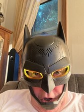 Máscara de troca de voz Batman DC Universe com mais de 15 sons ativados por voz comprar usado  Enviando para Brazil