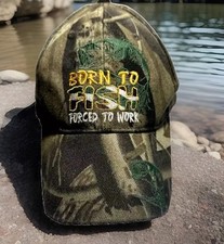Boné masculino Born To Fish bordado baixo camuflagem proteção externa, usado comprar usado  Enviando para Brazil