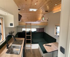 Luxury grid live for sale  ILFRACOMBE