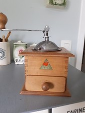 Ancien moulin cafe d'occasion  Boulzicourt