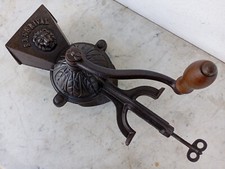 Moedor de café vintage francês sem rival museu raridade manivela cabeça de leão comprar usado  Enviando para Brazil