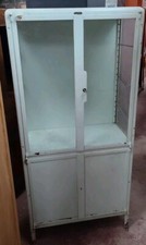 Armoire métallique vitrine d'occasion  Aulnay-sous-Bois
