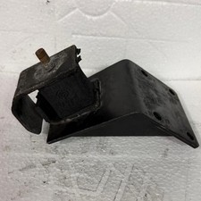 Staffa motore destra usato  Italia