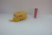 Yellow caravan trailer d'occasion  Expédié en Belgium