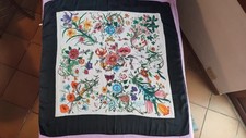 Foulard donna gucci usato  Roma