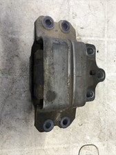 Supporto motore sinistra usato Supporto motore sinistra usato  Sant Antonio Abate