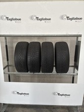 Set gomme 225 usato  Villasanta