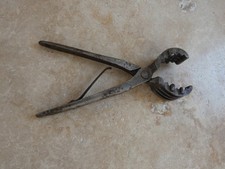 Pince dégoudronner outil d'occasion  Pont-l'Abbé-d'Arnoult