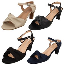 Sandalia De Tacón Medio Ancha Con Hebilla De Anne Michelle £26.99 comprar usado  Enviando para Brazil
