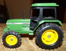 1 32 tractor for sale  Paw Paw