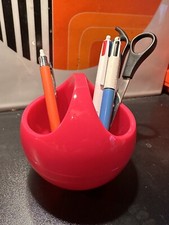 Pot crayon rose d'occasion Pot crayon rose d'occasion  Lyon II