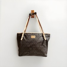 Bolsa de fraldas Michael Kors estampa clássica usada comprar usado  Enviando para Brazil