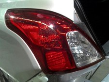Lanterna traseira do motorista quarto painel montado sedã compatível com 12-19 VERSA 269542 comprar usado  Enviando para Brazil