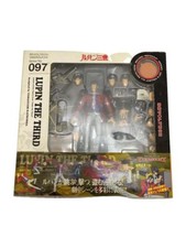 Figurina revoltech altra usato  Spedire a Italy