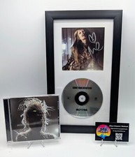 Miley Cyrus - ASSINADO Algo Lindo CD INSERT Autografado - Vidro emoldurado✍️ comprar usado  Enviando para Brazil