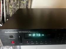 Fonte de áudio modelo pré-amplificador/sintonizador dois pré-amplificador estéreo e sintonizador digital AM/FM comprar usado  Enviando para Brazil