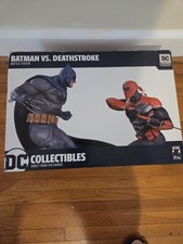 DC Collectibles Batman vs. Deathstroke Battle Statue RARA NUMERADA 357/5000, usado comprar usado  Enviando para Brazil