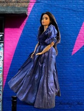 Boneca Barbie híbrida feita para se mover curvilínea MTM morena vestido de safira moda Restyle comprar usado  Enviando para Brazil