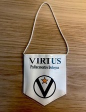 Gagliardetto virtus bologna usato  Torcegno