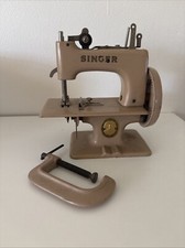 Mini máquina de costura vintage Singer - com braçadeira original, usado comprar usado  Enviando para Brazil