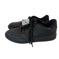 1 shoes 2 6 tenny for sale  West Des Moines