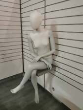 Mannequin complet femme d'occasion  Longuenesse